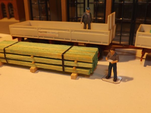 2 Bund, kombinierte echt Holz Ladung, Kesseldruck grün, Bretter + Balken